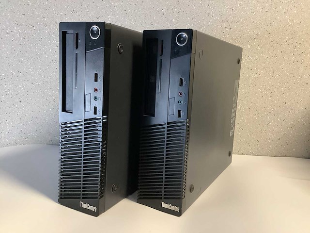 Lenovo thinkcentre m71e desktop (2x) - afbeelding 1 van  3