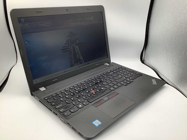 Lenovo thinkpad e560 laptop - afbeelding 2 van  5