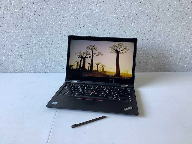 Lenovo thinkpad l380 yoga touch laptop - afbeelding 10 van  10