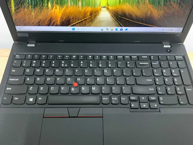 Lenovo thinkpad l690(i7) laptop (3x) - afbeelding 2 van  9