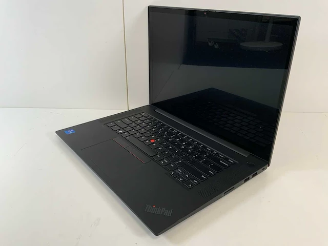 Lenovo thinkpad p1 16", core(tm) i7 11th gen, 64 gb ram, 2 tb nvme laptop - afbeelding 3 van  7