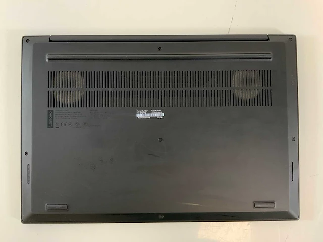 Lenovo thinkpad p1 gen 2 15.5", core(tm) i7 9th gen, 32 gb ram, 512 gb nvme laptop - afbeelding 6 van  7