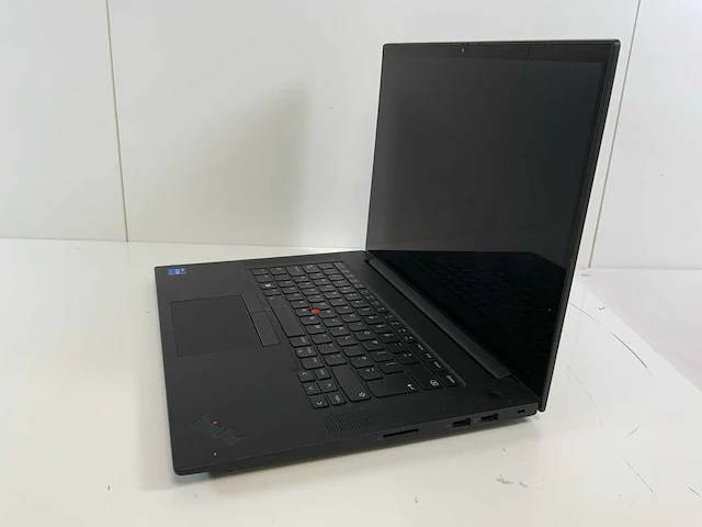 Lenovo thinkpad p1 gen 4 16", core(tm) i7 11e generatie, 64 gb ram, geen hdd laptop - afbeelding 3 van  8
