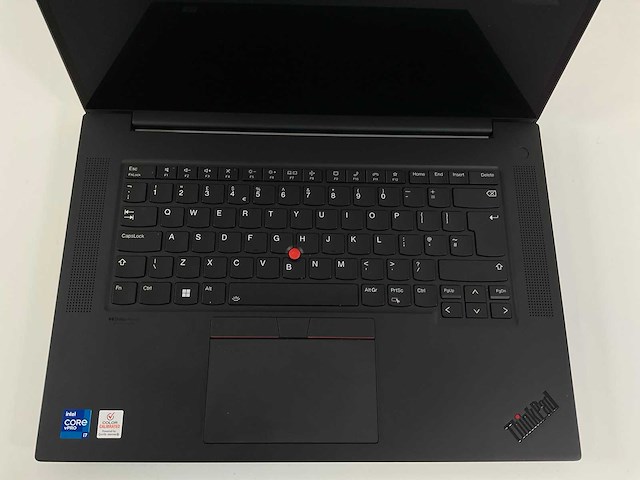 Lenovo thinkpad p1 gen 4i 16”, core(tm) i7 11th gen, 32 gb ram, 1 tb nvme, nvidia corp. tu117 glm 4 gb laptop - afbeelding 4 van  7
