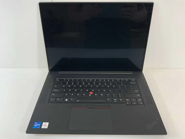 Lenovo thinkpad p1 gen 4i 16", core(tm) i7 11th gen, 32 gb ram, 1 tb nvme, nvidia t1200 laptop gpu 4 gb laptop - afbeelding 1 van  6