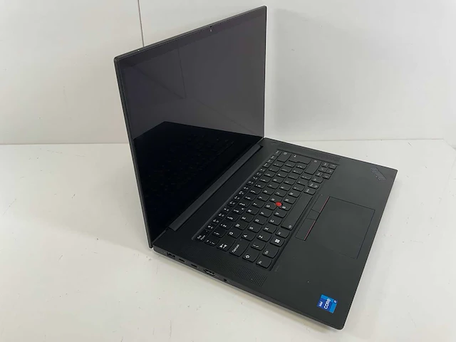 Lenovo thinkpad p1 gen 4i 16”, core(tm) i7 11th gen, 64 gb ram, 2 tb nvme laptop - afbeelding 2 van  7