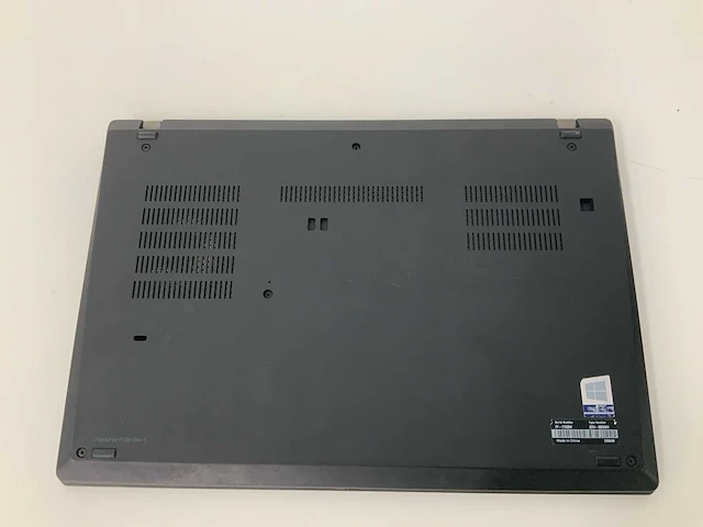 Lenovo thinkpad p14s gen 1a laptop - afbeelding 3 van  3