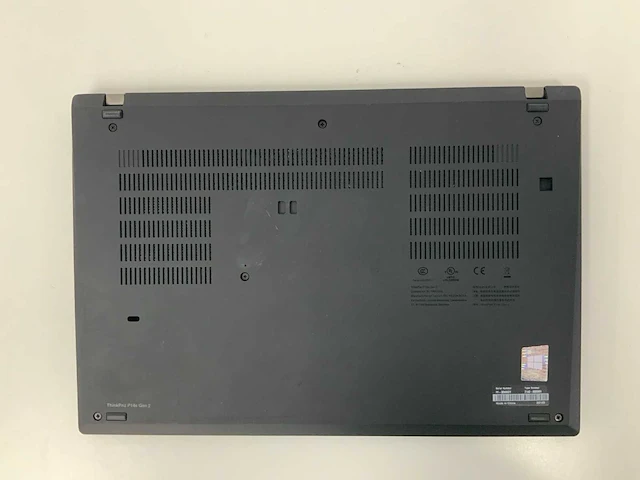 Lenovo thinkpad p14s gen 2a laptop - afbeelding 3 van  3