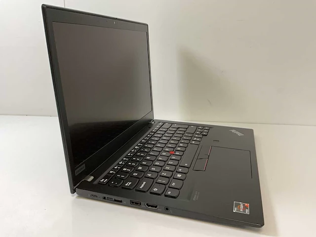 Lenovo thinkpad t14s g1 14”, amd ryzen 7 pro 4750u, 16 gb ram, 512 gb nvme, amd radeon rx vega 6 ryzen 4000 laptop - afbeelding 2 van  7
