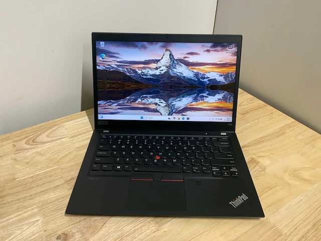 Lenovo thinkpad t14s gen 1 laptop - afbeelding 1 van  6