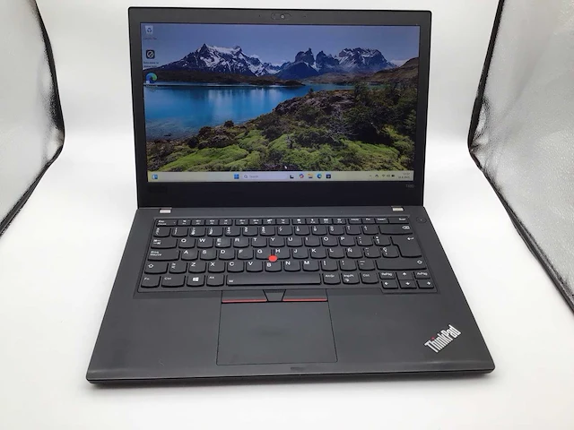 Lenovo thinkpad t480 touch laptop - afbeelding 2 van  8