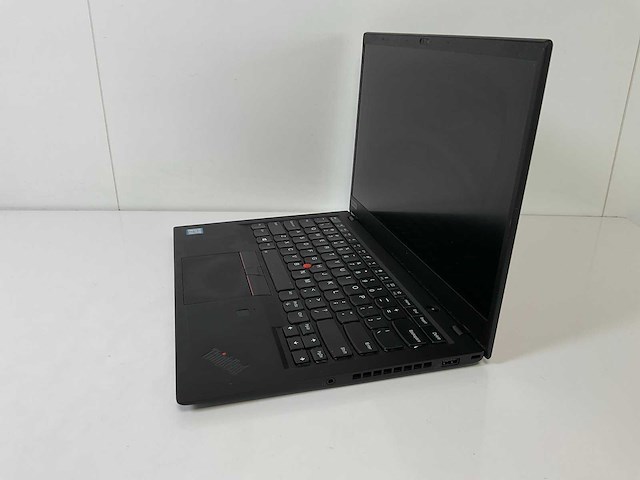 Lenovo thinkpad x1 carbon 6th gen 13.9”, core(tm) i7 8th gen, 16 gb ram, 256 gb nvme laptop - afbeelding 3 van  7