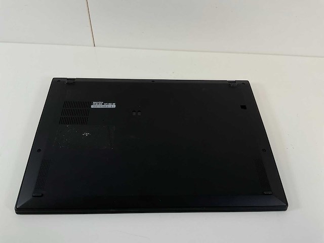 Lenovo thinkpad x1 carbon 7th 14”, core(tm) i7 8th gen, 16 gb ram, 256 gb nvme laptop - afbeelding 6 van  7
