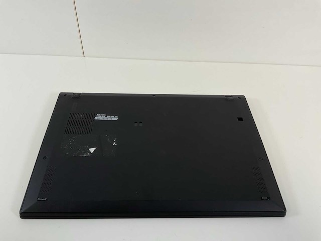 Lenovo thinkpad x1 carbon 7th 14”, core(tm) i7 8th gen, 16 gb ram, 256 gb nvme laptop - afbeelding 6 van  7