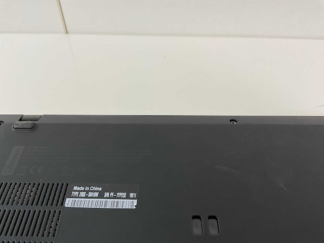 Lenovo thinkpad x1 carbon 7th 14”, core(tm) i7 8th gen, 16 gb ram, 256 gb nvme laptop - afbeelding 7 van  7