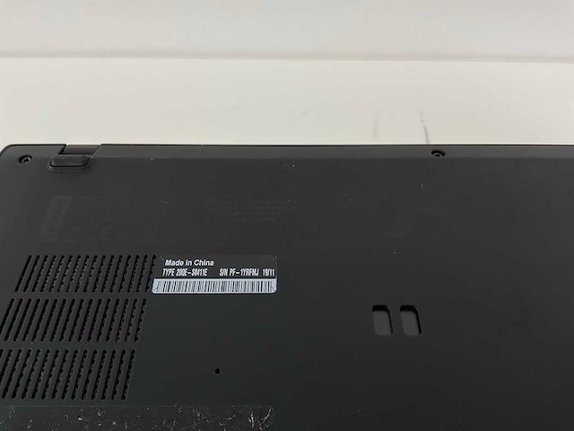 Lenovo thinkpad x1 carbon 7th 14”, core(tm) i7 8th gen, 16 gb ram, 256 gb nvme laptop - afbeelding 7 van  7