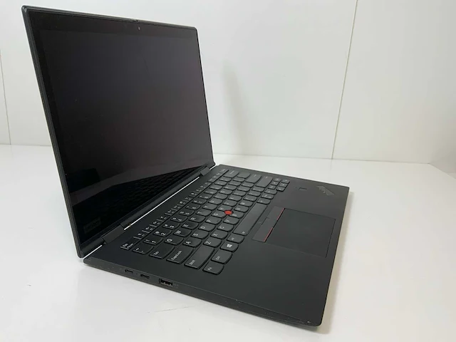 Lenovo thinkpad x1 yoga 3rd 14", core(tm) i7 8e generatie, 16 gb ram, 256 gb nvme laptop - afbeelding 3 van  7