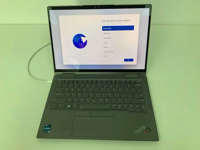 Lenovo thinkpad x1 yoga gen 8 laptop - afbeelding 1 van  3