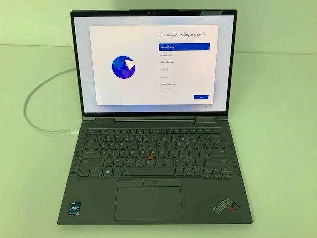 Lenovo thinkpad x1 yoga gen 8 laptop - afbeelding 1 van  3