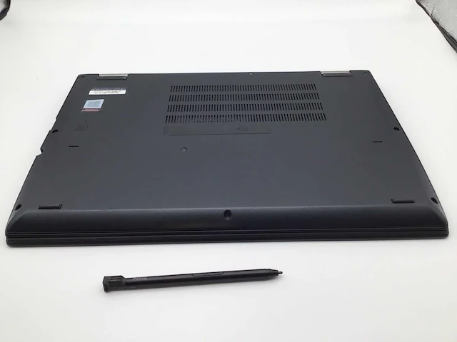 Lenovo thinkpad x380 yoga touch laptop - afbeelding 9 van  9