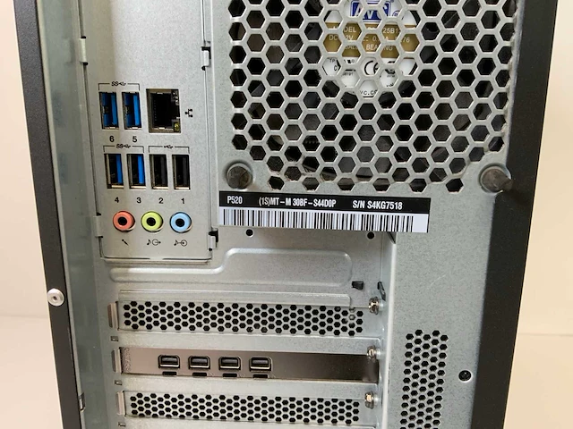 Lenovo thinkstation p520, xeon(r) w-2135, 64 gb ram, 512 gb nvme, nvidia quadro p1000 4 gb workstation - afbeelding 5 van  5