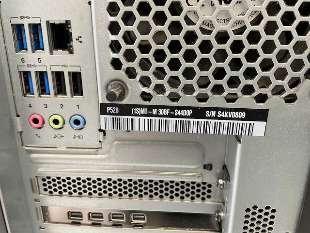 Lenovo thinkstation p520, xeon(r) w-2135, 64 gb ram, 512 gb nvme, nvidia quadro p1000 4 gb workstation - afbeelding 5 van  5