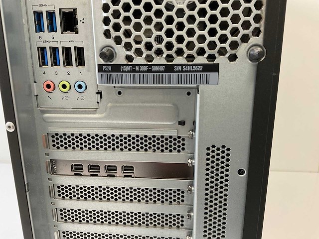 Lenovo thinkstation p520, xeon(r) w-2135, 64 gb ram, 512 gb nvme, nvidia quadro p1000 4 gb workstation - afbeelding 5 van  5