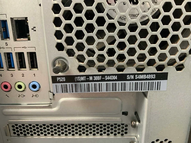 Lenovo thinkstation p520, xeon(r) w-2135, 64 gb ram, no hdd, nvidia quadro p1000 4 gb workstation - afbeelding 5 van  5