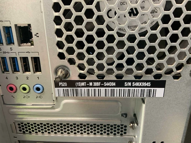 Lenovo thinkstation p520, xeon(r) w-2135, 64 gb ram, no hdd, nvidia quadro p1000 4 gb workstation - afbeelding 5 van  5
