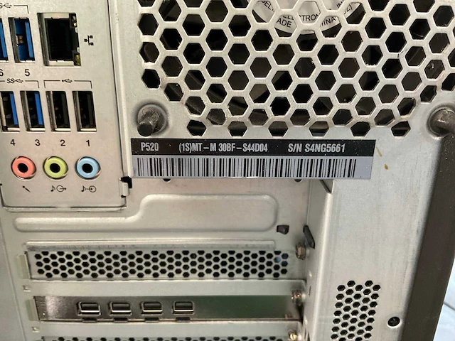 Lenovo thinkstation p520, xeon(r) w-2135, 64 gb ram, no hdd, nvidia quadro p1000 4 gb workstation - afbeelding 5 van  5