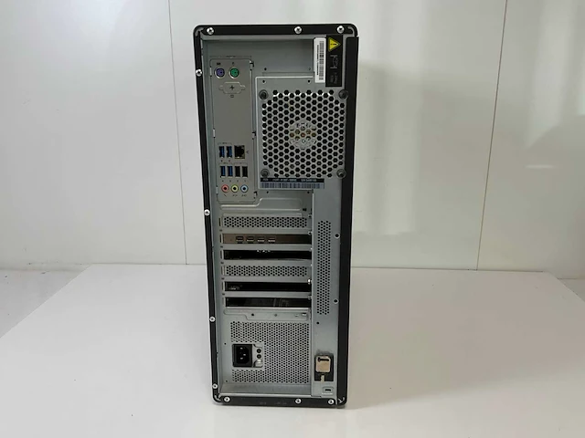 Lenovo thinkstation p520, xeon(r) w-2135, 64 gb ram, no hdd, nvidia quadro p1000 4 gb workstation - afbeelding 4 van  5