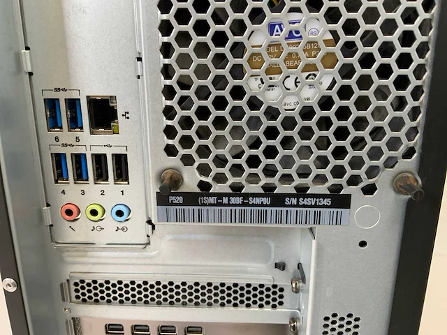 Lenovo thinkstation p520, xeon(r) w-2135, 8 gb ram, no hdd, nvidia quadro p1000 4 gb workstation - afbeelding 5 van  5