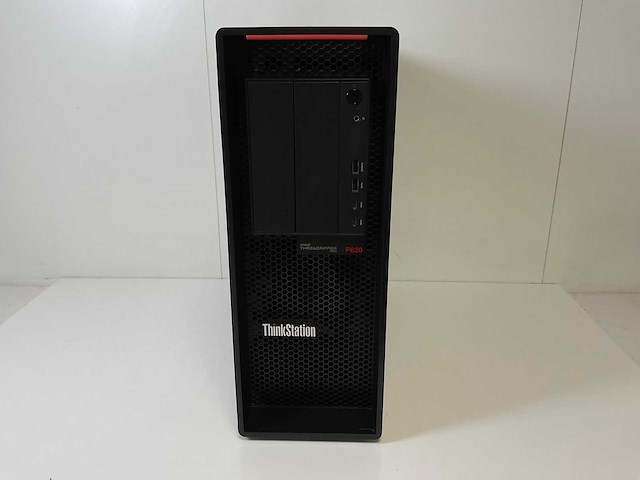 Lenovo thinkstation p620+, amd ryzen threadripper pro 3995w, 256 gb ram, no hdd, nvidia quadro pro wx 3200 4 gb workstation - afbeelding 1 van  4