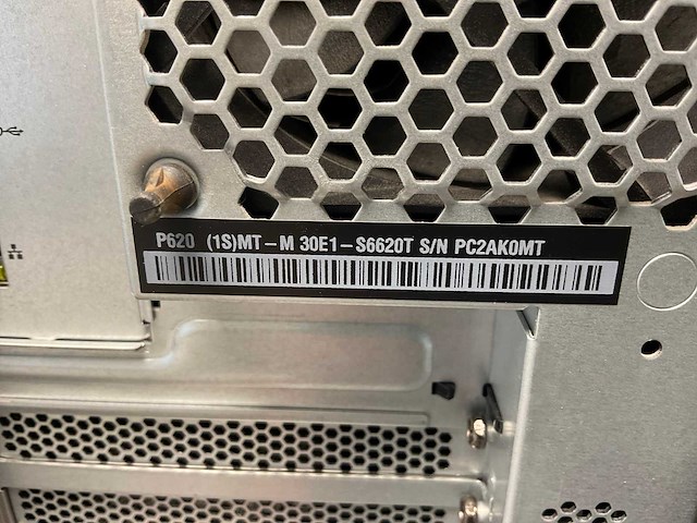Lenovo thinkstation p620+, amd ryzen threadripper pro 3995w, 256 gb ram, no hdd, nvidia quadro pro wx 3200 4 gb workstation - afbeelding 5 van  5