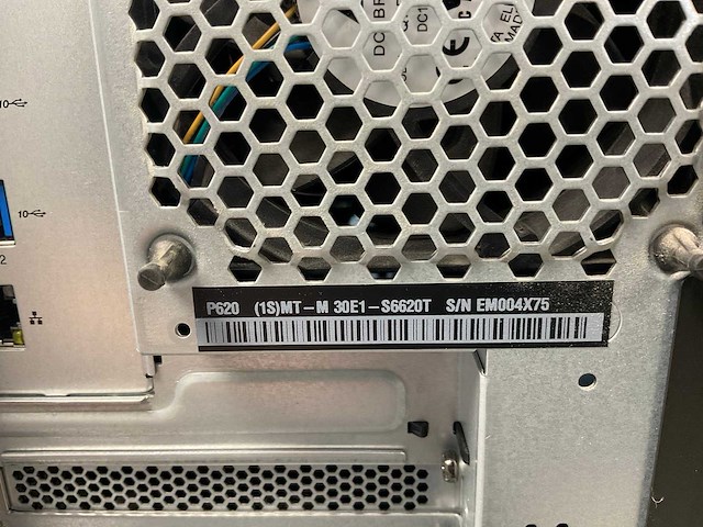 Lenovo thinkstation p620+, amd ryzen threadripper pro 3995w, 256 gb ram, no hdd, nvidia quadro pro wx 3200 4 gb workstation - afbeelding 5 van  5