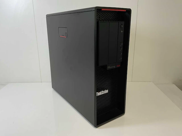 Lenovo thinkstation p620+, amd ryzen threadripper pro 3995wx, 256 gb ram, 2 tb nvme, amd radeon pro wx 3200 4 gb workstation - afbeelding 2 van  5