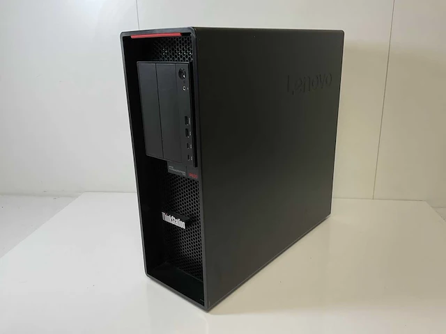 Lenovo thinkstation p620+, amd ryzen threadripper pro 3995wx, 256 gb ram, 2 tb nvme, amd radeon pro wx 3200 4 gb workstation - afbeelding 3 van  5