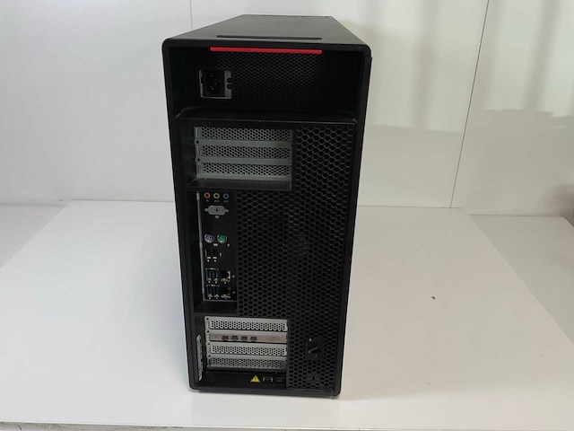 Lenovo thinkstation p920, 2x xeon(r) gold 6154, 128 gb ram, no hdd, nvidia quadro p1000 4 gb workstation - afbeelding 4 van  5
