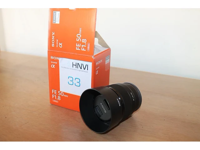 Lens sony e-mount 35 mm full-frame fe 50 mm f1.8. - afbeelding 1 van  1