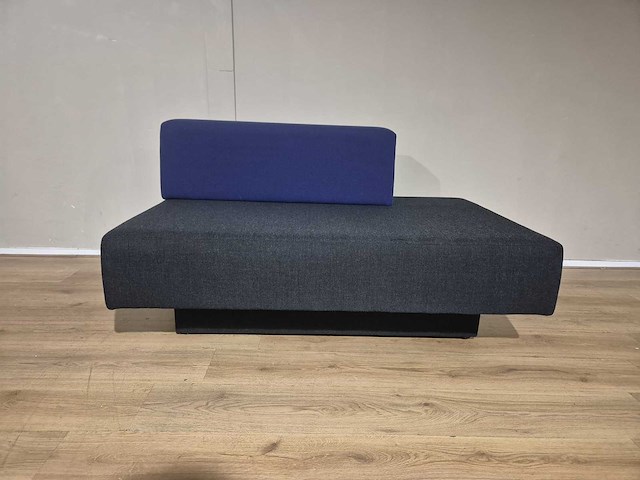 Lensvelt - glyder - atelier van lieshout - 2 zits bank - afbeelding 13 van  13