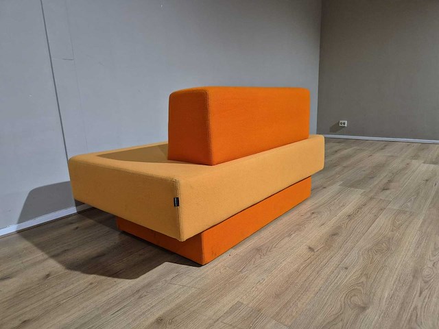 Lensvelt - glyder - atelier van lieshout - 2 zits bank - afbeelding 7 van  11