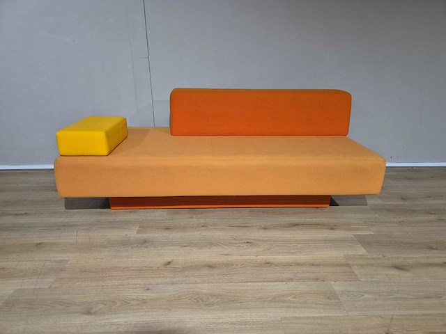 Lensvelt - glyder - atelier van lieshout - 2,5 zits bank - afbeelding 3 van  15