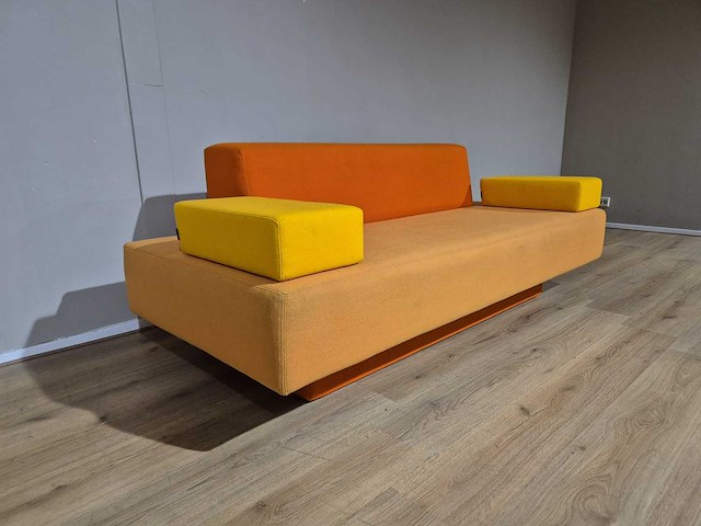 Lensvelt - glyder - atelier van lieshout - 2,5 zits bank - afbeelding 8 van  15