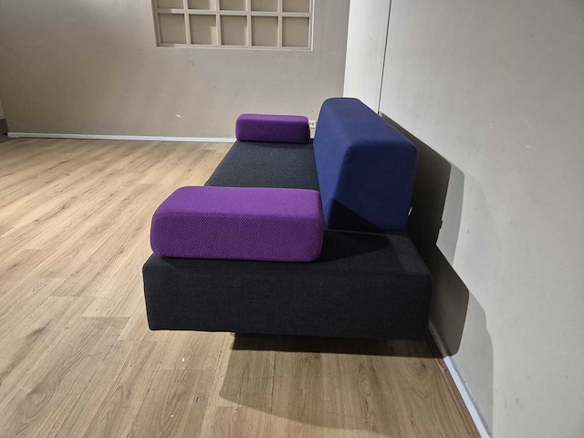 Lensvelt - glyder - atelier van lieshout - 2,5 zits bank - afbeelding 9 van  14