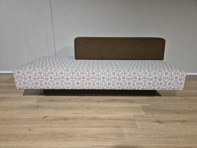 Lensvelt - glyder - atelier van lieshout - 2,5 zits bank - afbeelding 5 van  8