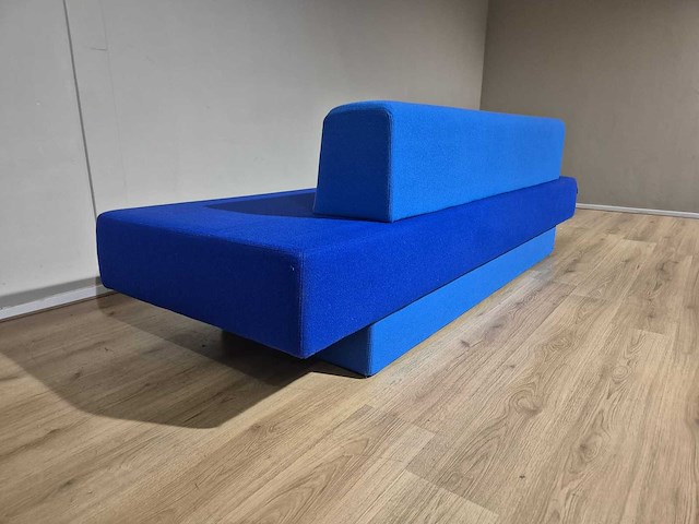 Lensvelt - glyder - atelier van lieshout - 3 zits bank - afbeelding 10 van  10