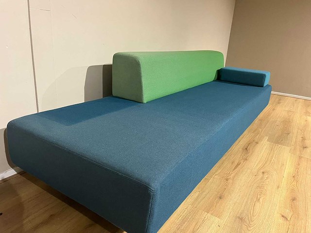 Lensvelt - glyder - atelier van lieshout - 3 zits bank - afbeelding 4 van  12