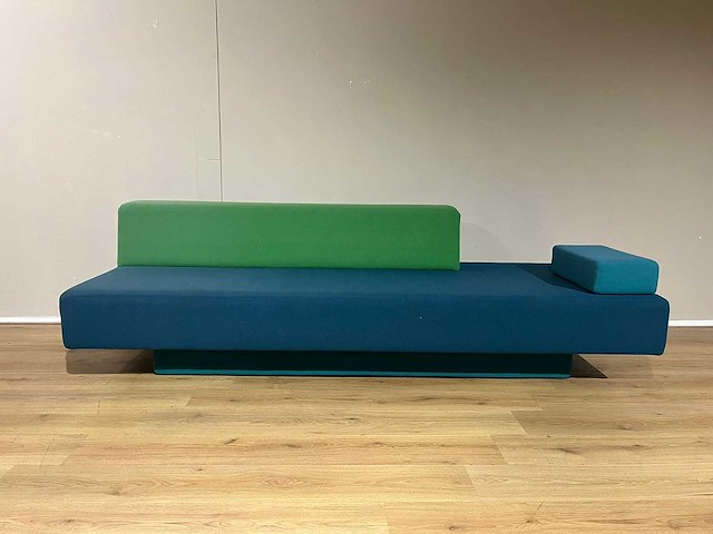 Lensvelt - glyder - atelier van lieshout - 3 zits bank - afbeelding 7 van  12