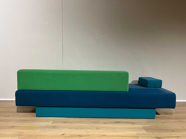 Lensvelt - glyder - atelier van lieshout - 3 zits bank - afbeelding 11 van  12