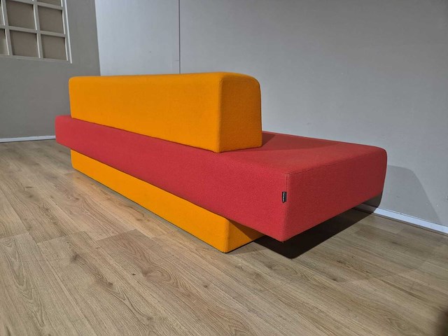 Lensvelt - glyder - atelier van lieshout - 3 zits bank - afbeelding 3 van  11